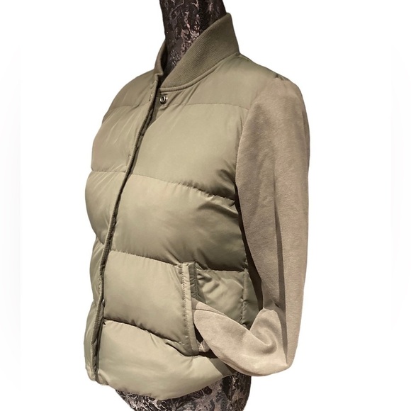 Abercrombie & Fitch - Women’s Puffer Jacket - Picture 5 of 13